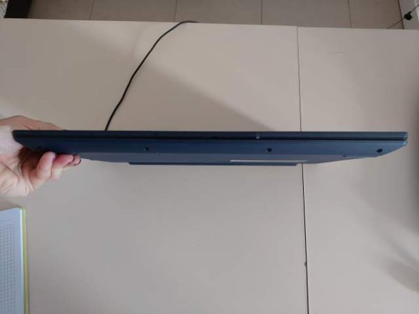 Tirane, shes Laptop LENOVO 200 Euro