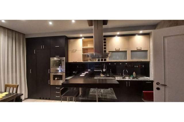 Tirane, jepet me qera apartament 3+1 130 m² 700  (rruga elbasanit)