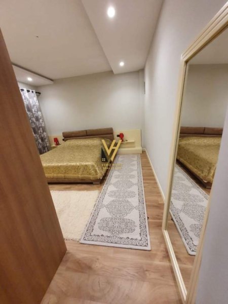 Tirane, shitet Vile 3 Katshe Kati 0, 590 m² 950.000 Euro (ZOGU I ZI)