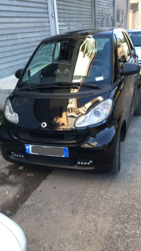 Tirane, shes makine smart Viti 2009, 3.800 Euro
