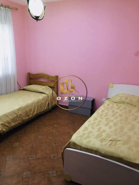 Tirane, jepet me qera apartament 2+1+BLK Kati 4, 120 m² 500 Euro (Ish Ekspozita)