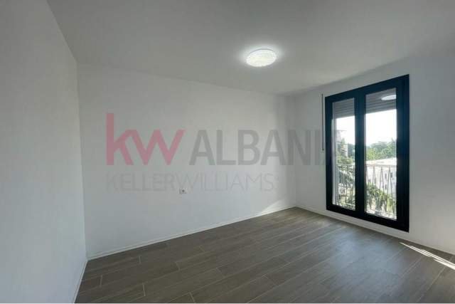 Shqiperi, jepet me qera apartament 1+1 Kati 3, 67 m² 400 Euro (Kongresi i Manastirit,Rruga Bardhyl)