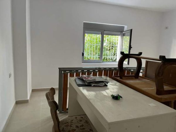 Tirane, jepet me qera apartament 2+1 Kati 2, 80 m² 400 mije Leke (Shkolla e Baletit)