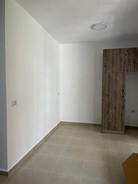 Tirane, jepet me qera apartament 2+1 Kati 2, 80 m² 400 mije Leke (Shkolla e Baletit)