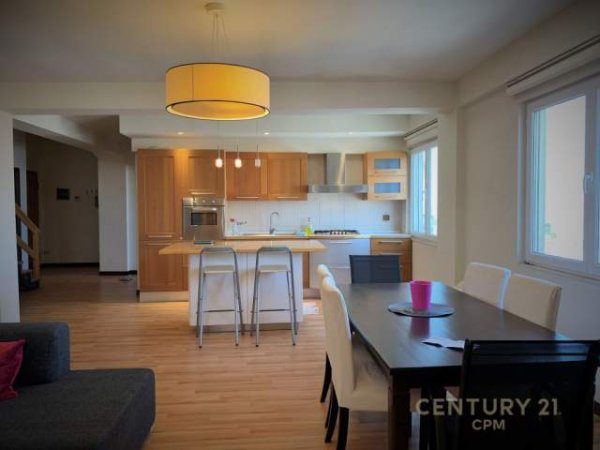 Tirane, jap me qera apartament duplex 4+1 Kati 3, 300 m² 1.000 Euro (kodra diellit)