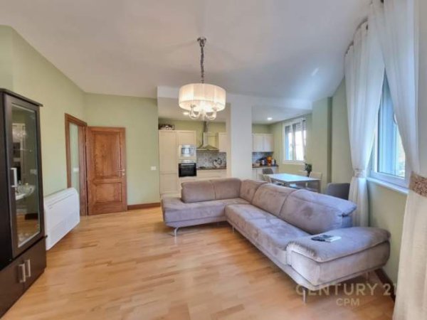Apartament 2+1 per shitje tek Stadiumi Dinamo!! Kati 2, 104 m² 220.000 Euro