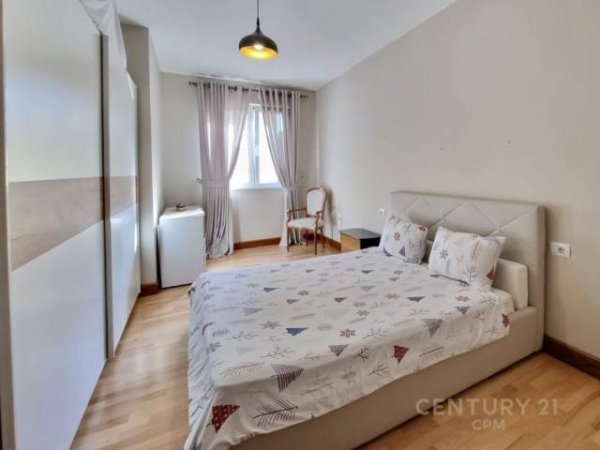 Apartament 2+1 per shitje tek Stadiumi Dinamo!! Kati 2, 104 m² 220.000 Euro