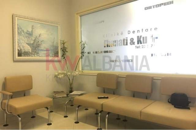 Tirane, jepet me qera ambjent biznesi Kati 1, 450 Euro