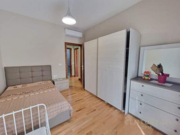 Apartament 2+1 per shitje tek Stadiumi Dinamo!! Kati 2, 104 m² 220.000 Euro