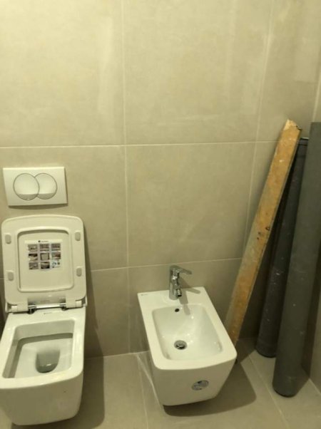 Tirane, jepet me qera apartament 1+1 Kati 6, 60 m² 400 Euro (rruga 5 Maj)