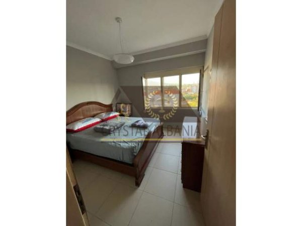Tirane, jepet me qera apartament 2+1 Kati 5, 80 m² 400 Euro (Rruga "Endri Keko")