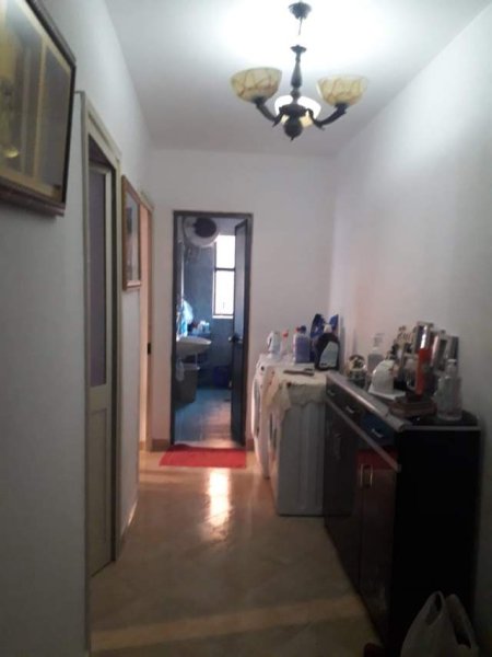 Tirane, shitet apartament 2+1 Kati 3, 74 m² 70.000 Euro (Kombinat)