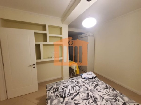 Durres, jepet me qera apartament 3+1+Ballkon Kati 6, 150 m² 800 € (vollga)