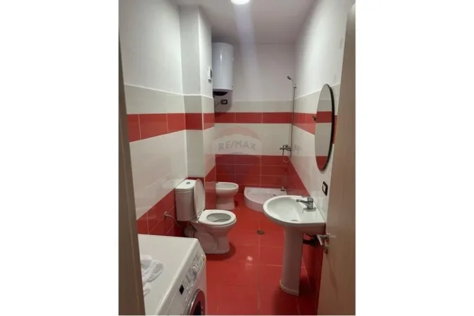 Tirane, jepet me qera apartament 2+1 Kati 7, 100 m² 500 € (Astir,)
