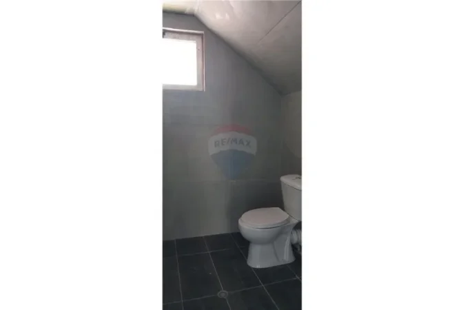 Tirane, shitet ambjent biznesi Kati 2, 141 m² 170.000 € (SHITET AMBIENT BIZNESI TEK RRUGA E DIBRES!)