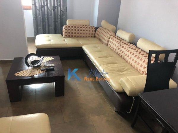 Tirane, jepet me qera apartament 2+1 Kati 5, 90 m² (Ne rrugen e Dibres, afer Alba Home)