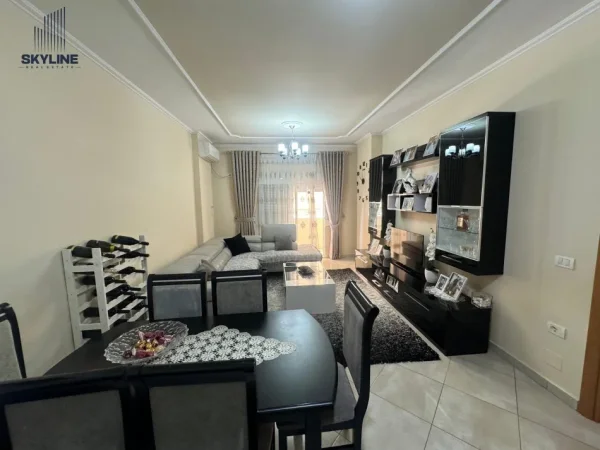 Tirane, shitet apartament 2+1+Ballkon Kati 5, 97 m² 130.000 € 