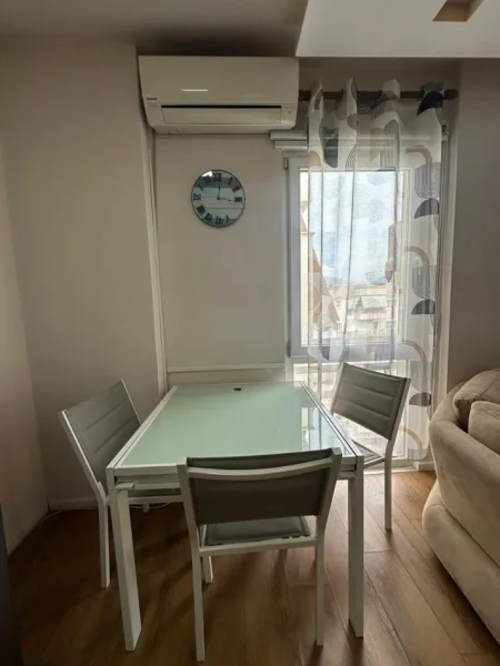 Tirane, jepet me qera apartament 2+1 Kati 4, 115 m² 870 € (Komuna Parisit)