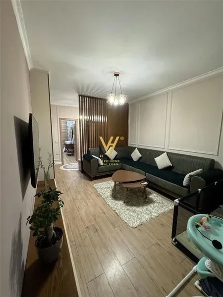 Tirane, shitet apartament 2+1+Ballkon Kati 3, 110 m² 206.000 € (SELITE)