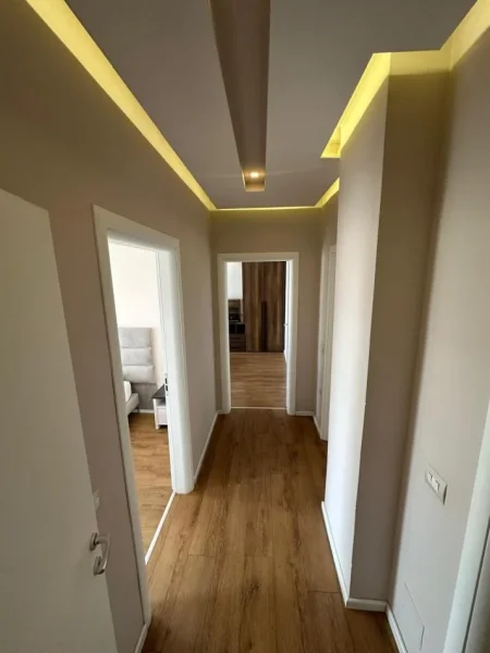 Tirane, jepet me qera apartament 2+1 Kati 6, 115 m² 850 € (Komuna E Parisit)