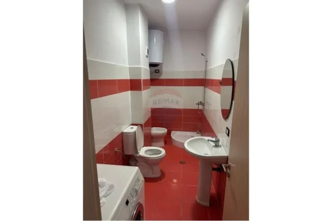 Tirane, jepet me qera apartament 2+1 Kati 7, 100 m² 500 € (APARTAMENT 2+1 PER QIRA NE ASTIR)