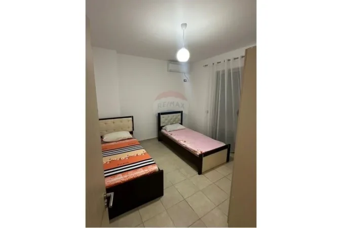 Tirane, jepet me qera apartament 2+1 Kati 7, 100 m² 500 € (APARTAMENT 2+1 PER QIRA NE ASTIR)