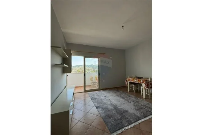 Tirane, jepet me qera apartament 2+1 Kati 7, 110 m² 450 € (Apartament 2+1 me qira tek Pallatet Cabej!)