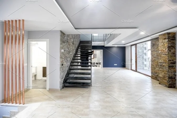 Tirane, jepet me qera dyqan Kati 1, 120 m² 1.000 € (RRUGA FERIT XHAJKO)