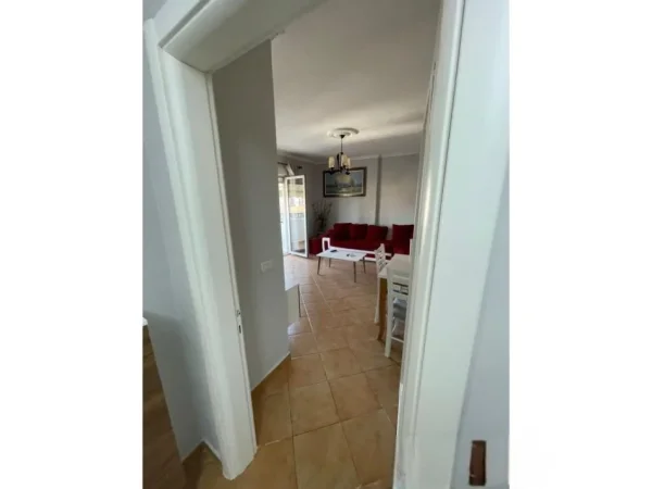 Tirane, jepet me qera 2+1 Kati 10, 86 m² 700 € (Air Albania)