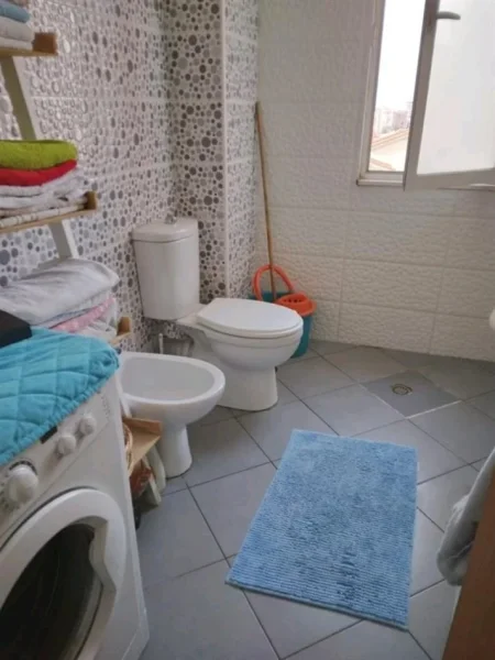Tirane, shitet apartament 1+1 Kati 2, 64 m² 125.000 € (Selite)