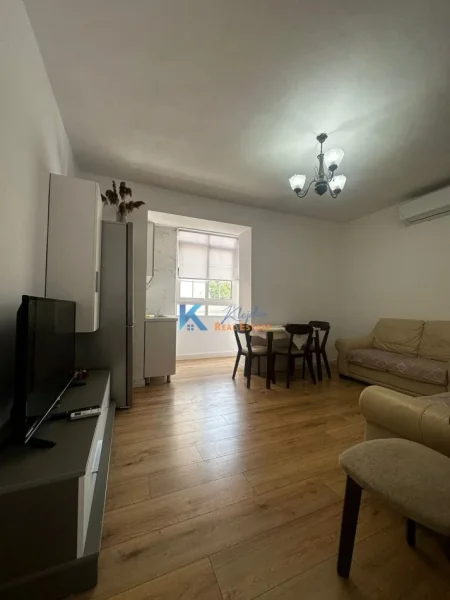 Tirane, shes 2+1+Ballkon Kati 2, 73 m² 155.000 € (Mine Peza)