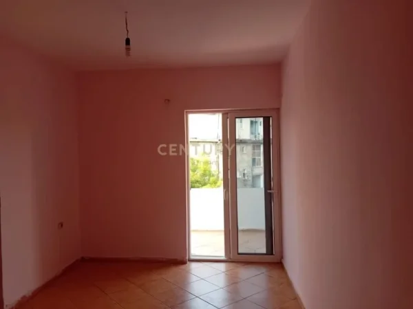 Jepet me Qira Apartament 2+1 Prane shkolles Emin Duraku tek Ish-Ekspozita!!  DREAM99903