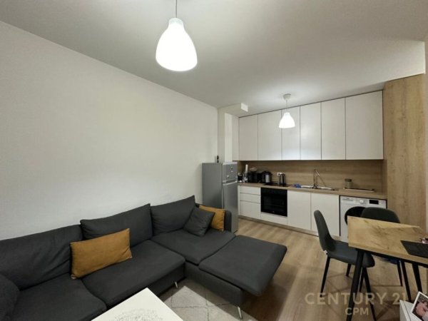 Tirane, jepet me qera apartament 1+1 Kati 1, 50 m² 600 € 