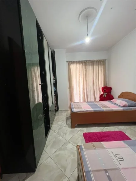 Tirane, jepet me qera apartament 2+1 Kati 2, 100 m² 450 € (Astir)