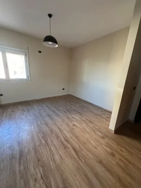 Durres, shitet apartament 2+1+Ballkon Kati 4, 100 m² 120.000 € (Plazh, Durres)