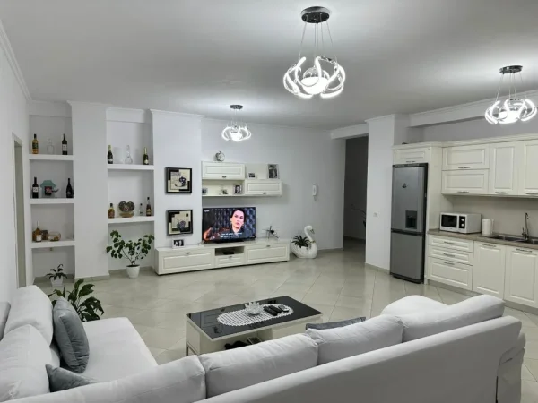 Tirane, shitet apartament Kati 2, 137 m² 178.100 € (Rruga Mikel Maruli)