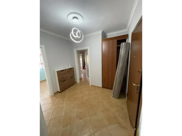 Tirane, jepet me qera apartament 2+1+Ballkon Kati 11, 85 m² 700 € (Stadiumi Air Albania)