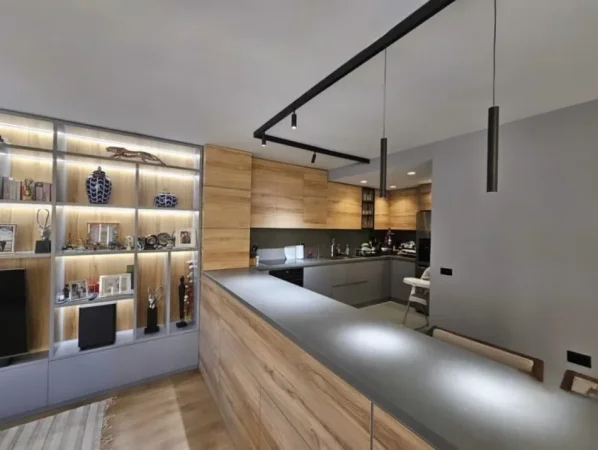 Tirane, shitet Vile 3+1 , 220 m² 530.000 € (TEG)