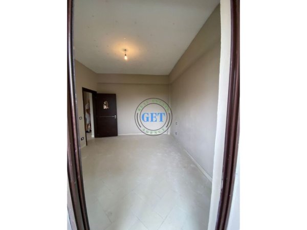 Durres, shitet apartament 2+1+Ballkon Kati 2, 86 m² 87.000 € (Stadiumi, Durres)