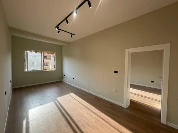 Tirane, shitet apartament 2+1 , 72 m² 125.000 € (Myslym Shyr)