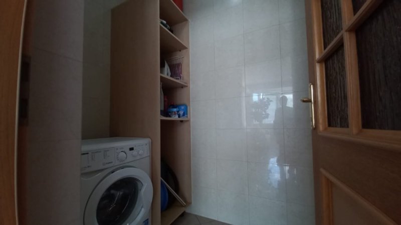 Tirane, jepet me qera apartament 1+1 Kati 4, 60 m² 600 €
