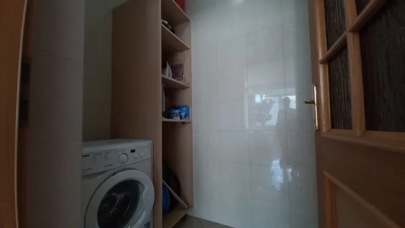 Tirane, jepet me qera apartament 1+1 Kati 4, 60 m² 600 €
