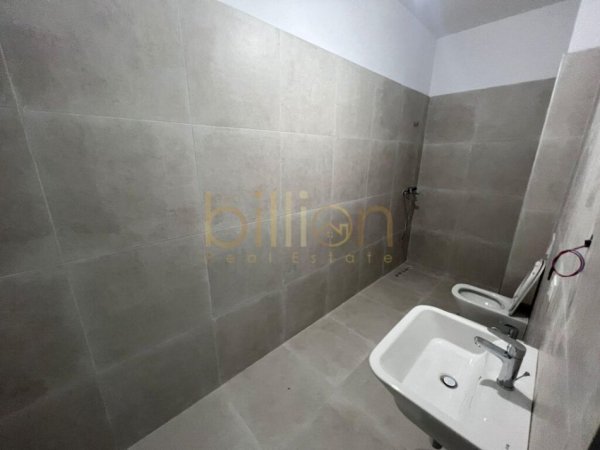 Tirane, jepet me qera apartament 2+1 Kati 8, 120 m² 800 € (21 Dhjetori)