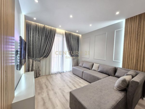 Tirane, shes apartament 1+1+Aneks+Ballkon Kati 2, 72 m² 225.000 € (Shkolla e Kuqe)