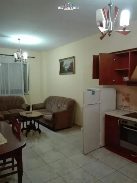Tirane, jepet me qera apartament 2+1 Kati 5, 100 m² 450 € (Cassa italia)
