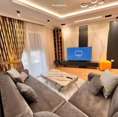 Tirane, jepet me qera apartament 2+1 Kati 7, 100 m² 1.300 € (Kopshti botanik)