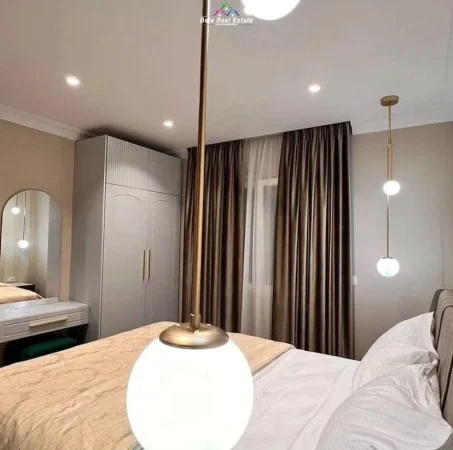 Tirane, jepet me qera apartament 2+1 Kati 7, 100 m² 1.300 € (Kopshti botanik)