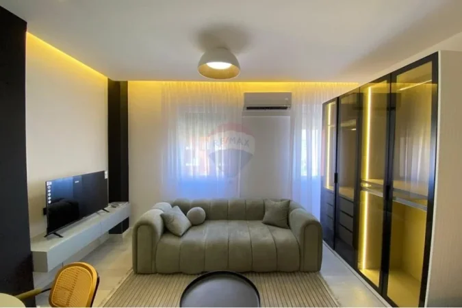 Tirane, shitet garsonier 1+1 Kati 3, 40 m² 100.000 € (Parku olimpik, Komuna e Parisit)