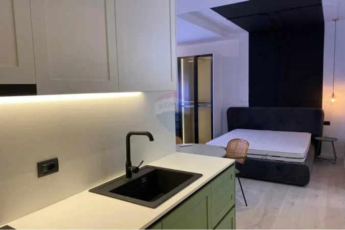 Tirane, shitet garsonier 1+1 Kati 3, 40 m² 100.000 € (Parku olimpik, Komuna e Parisit)