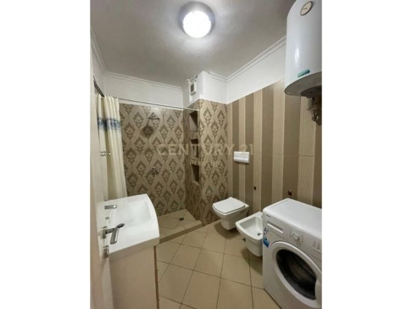 Tirane, jepet me qera apartament 2+1 Kati 8, 100 m² 700 € (rruga e elbasanit)